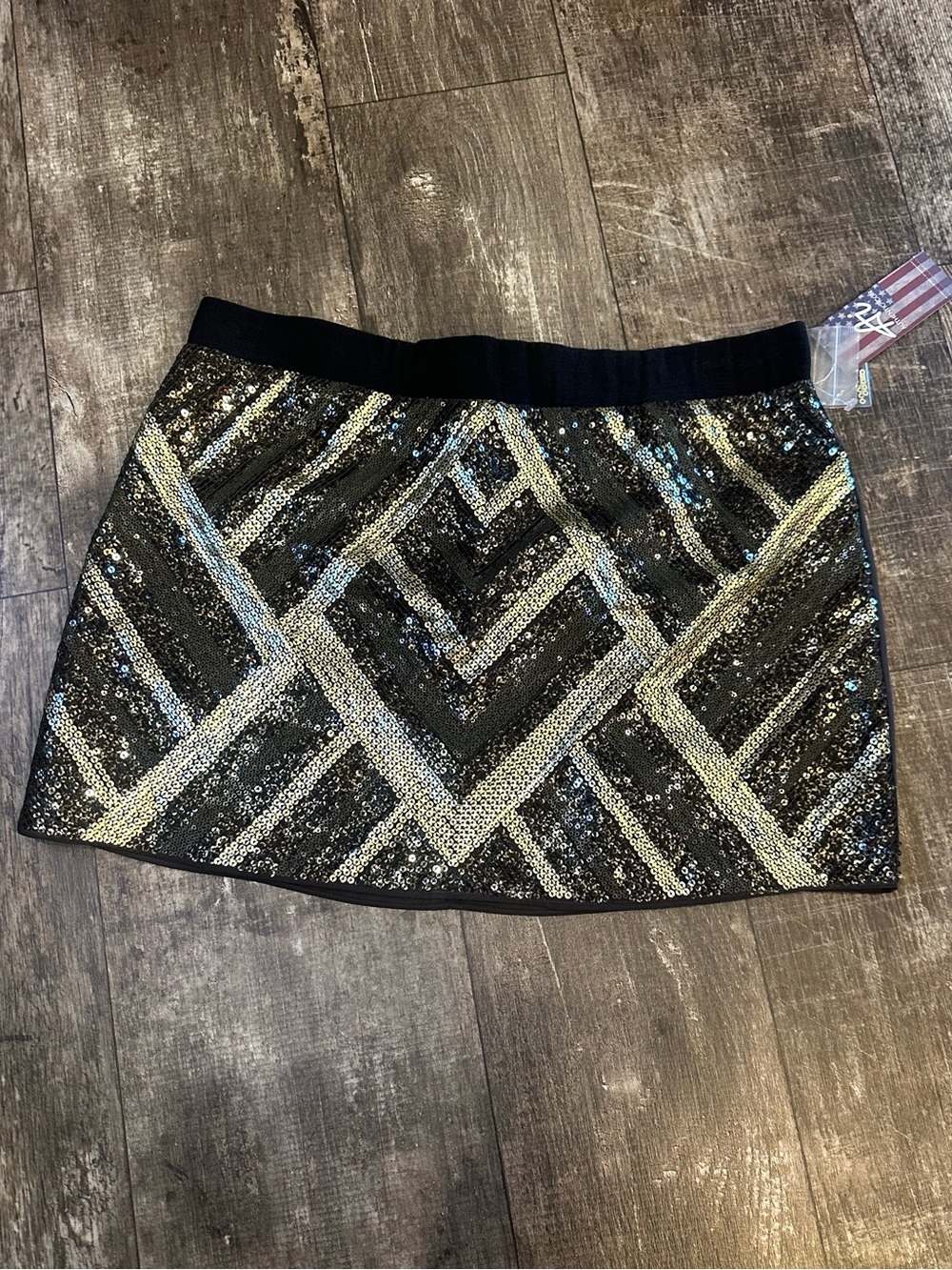 NWT Authentic Icon Sequin Geometric Mini Skirt in Black and Bronze Size Small